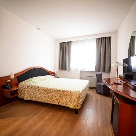 Hotel Donizetti Lallio Buitenkant foto