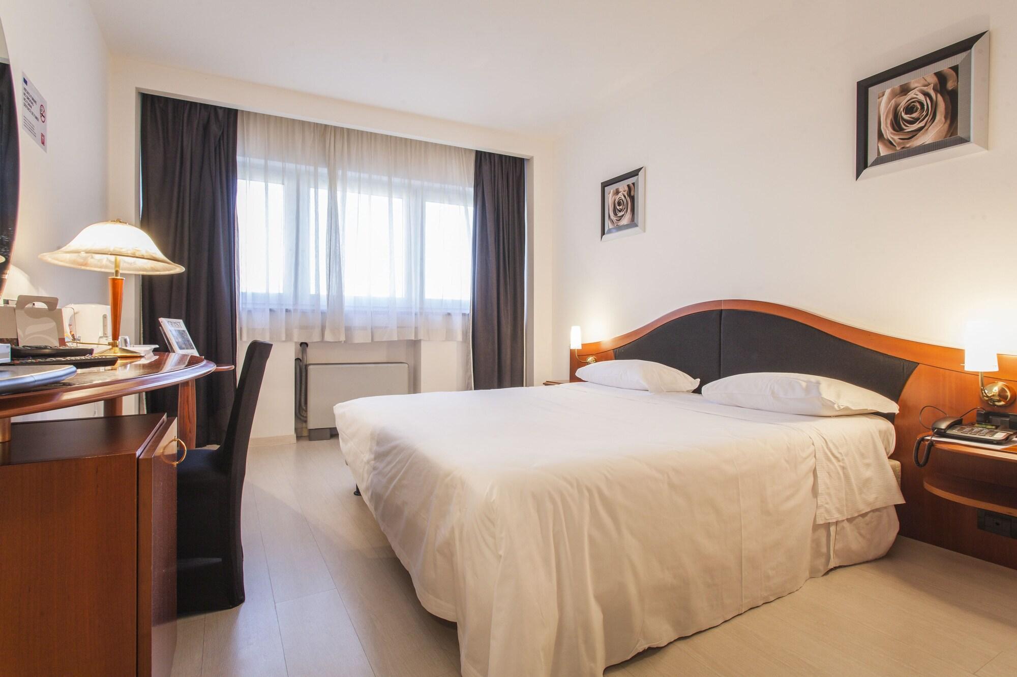 Hotel Donizetti Lallio Buitenkant foto
