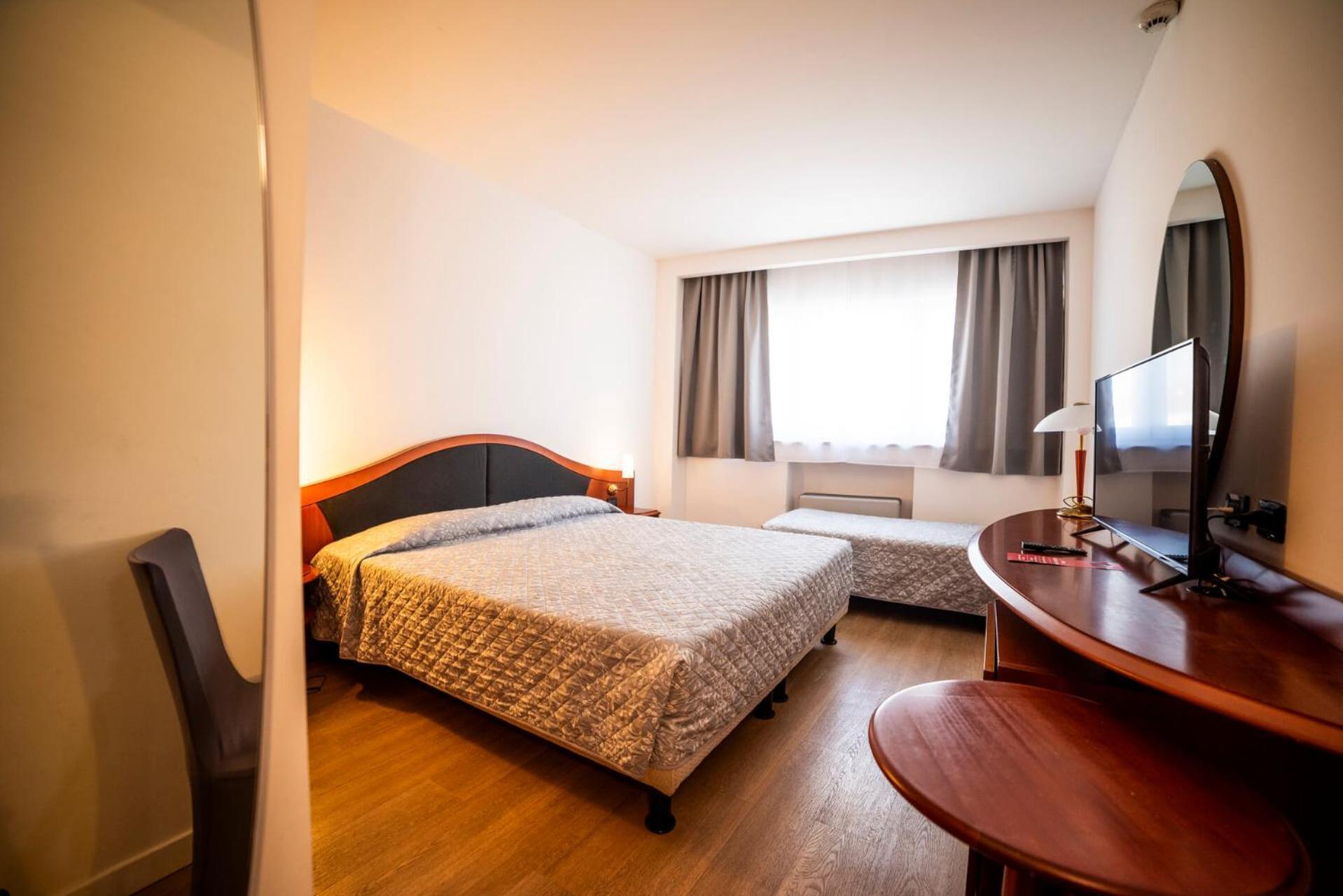 Hotel Donizetti Lallio Buitenkant foto